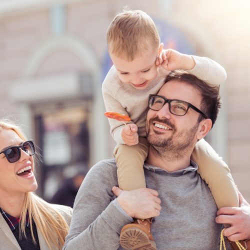 Sale,consumerism,And,People,Concept,-,Happy,Family,With,Little,Child